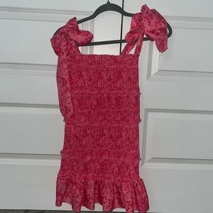 CHICME PINK DRESS. SIZE SMALL NEVER WORN